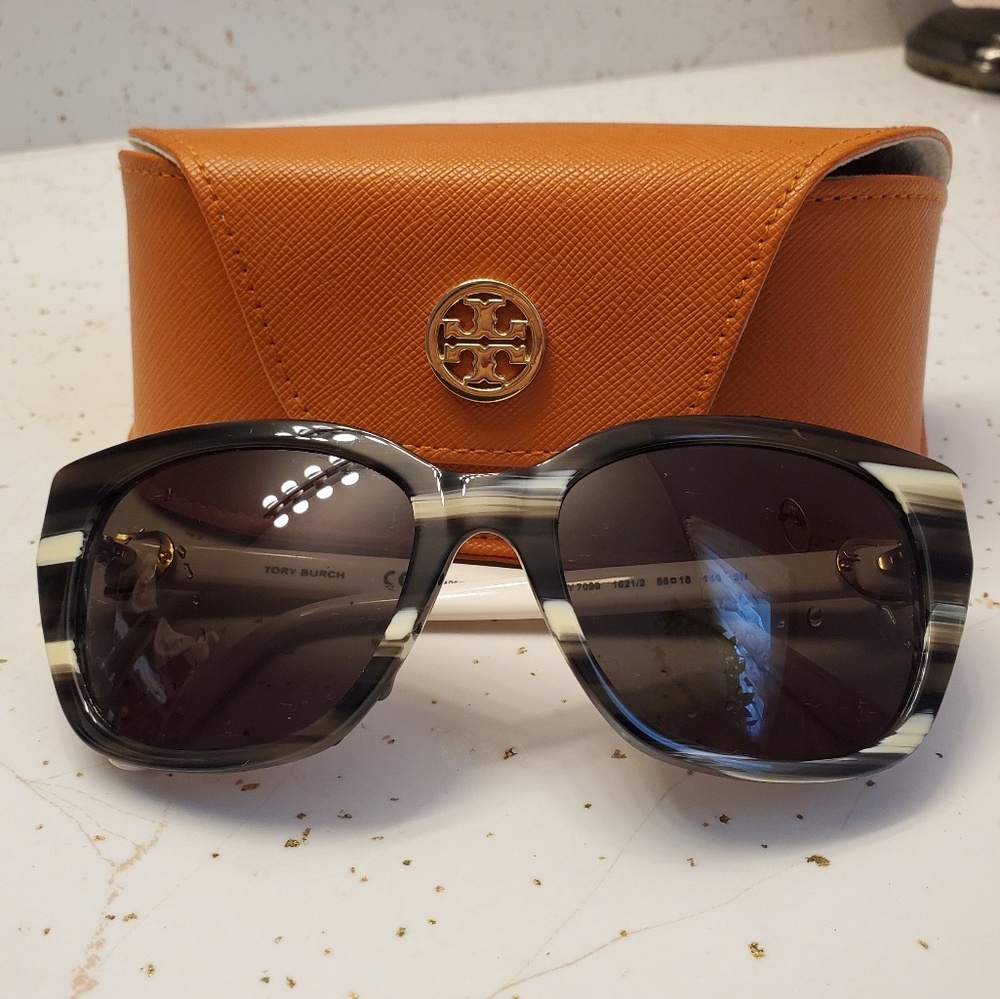 Tory Burch sunglasses NEW